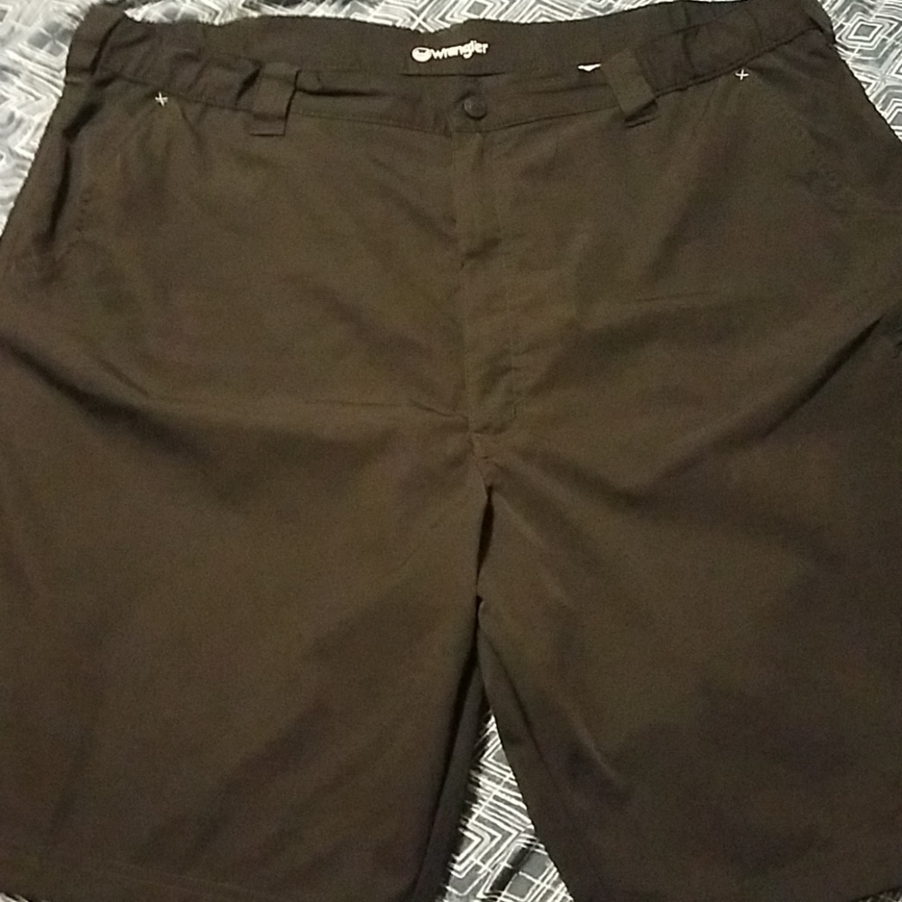 Size 42 Wrangler performance shorts